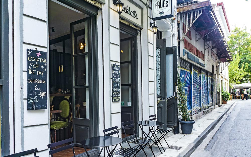 Seaside holiday atmosphere near breakfast and gastronomy in Asprovalta